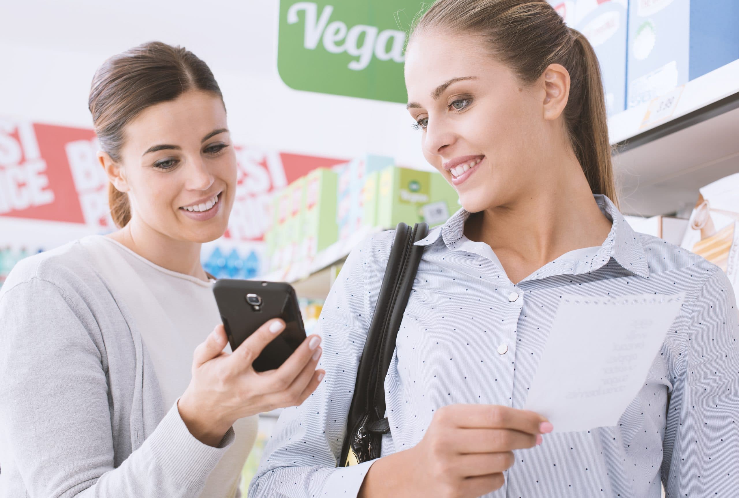 3 apps that help you save money when shopping with friends
