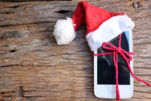 save money on Christmas gifts with these apps